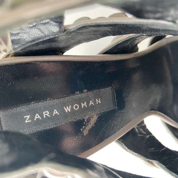 Chic modern Zara strappy and studded block heeled Sandals - Picture 5 of 11